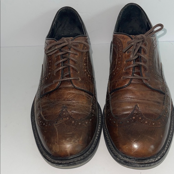 Classic Brown Leather Men's Dress Shoes - Picture 1 of 4